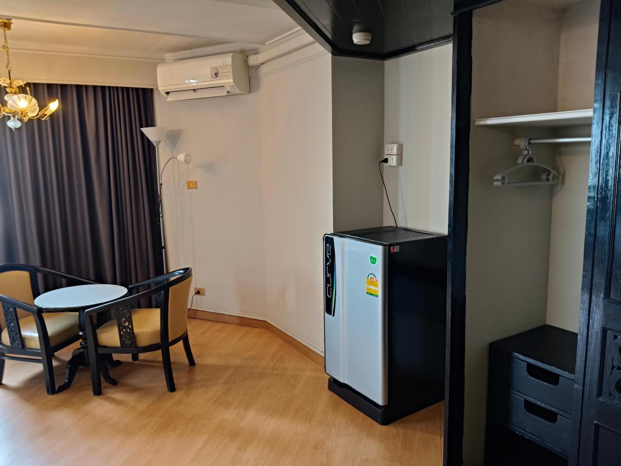 ファースト パシフィック ホテル アンド コンベンション パッタヤー 部屋 写真